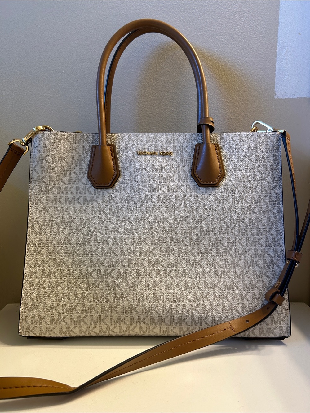 Michael Kors Tan & Beige MK Signature Tote